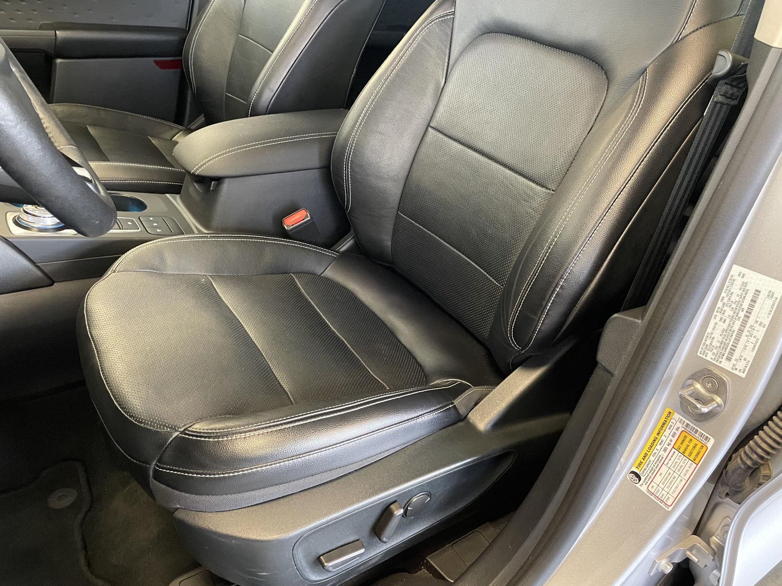 Pre-Owned 2020 Ford Escape Hybrid for sale in St. Joseph MO