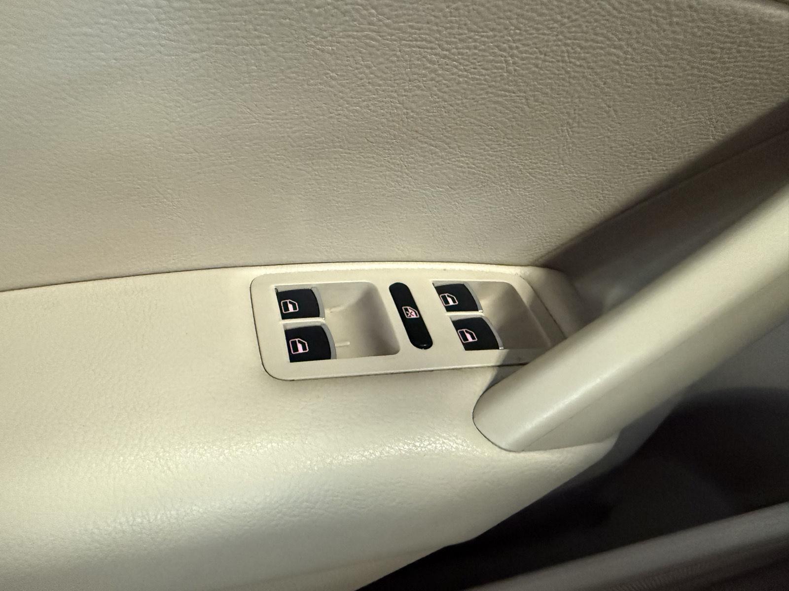 Pre-Owned 2012 Volkswagen Passat for sale in St. Joseph MO