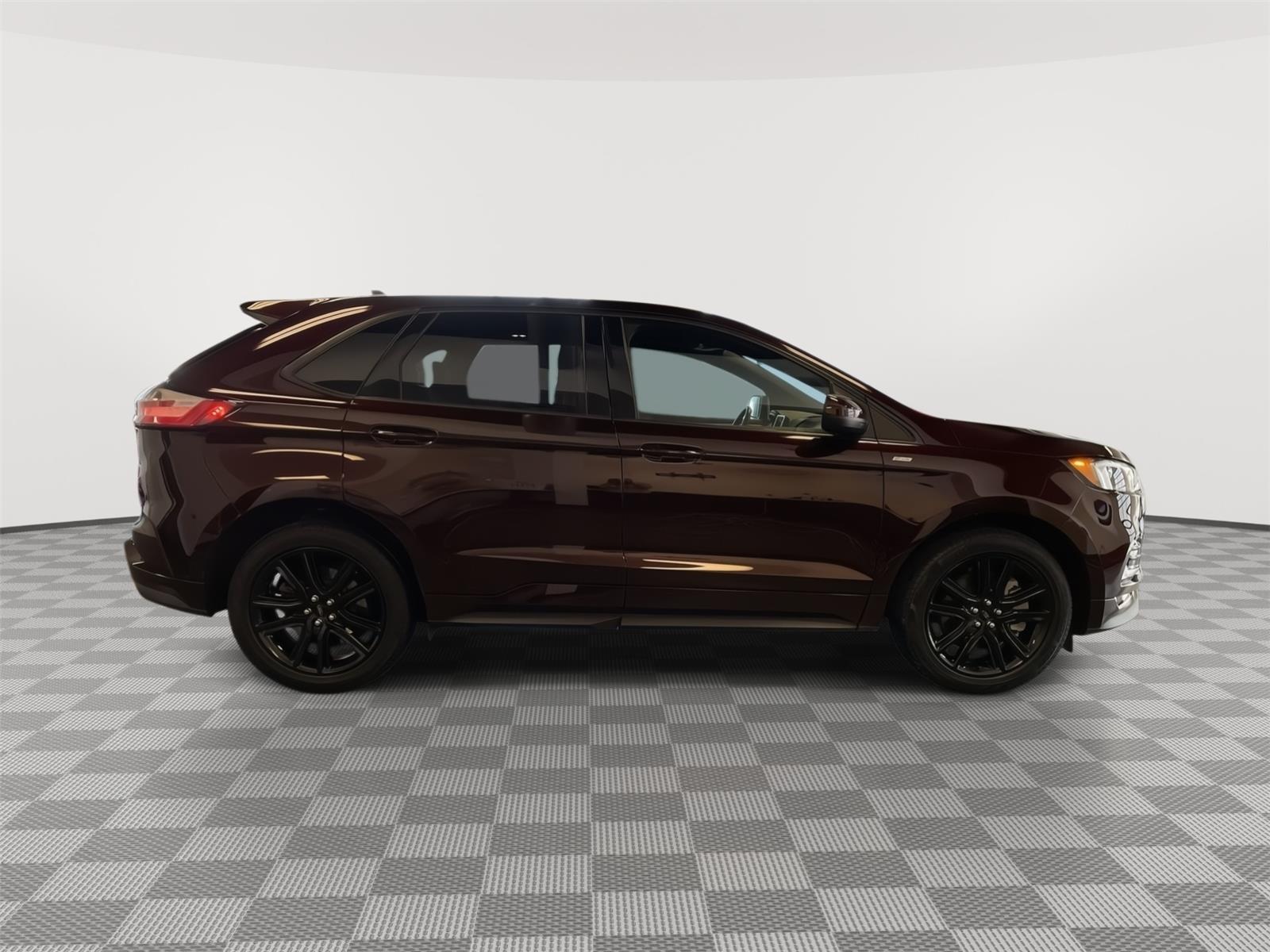 Used 2024 Ford Edge for sale in St. Joseph MO