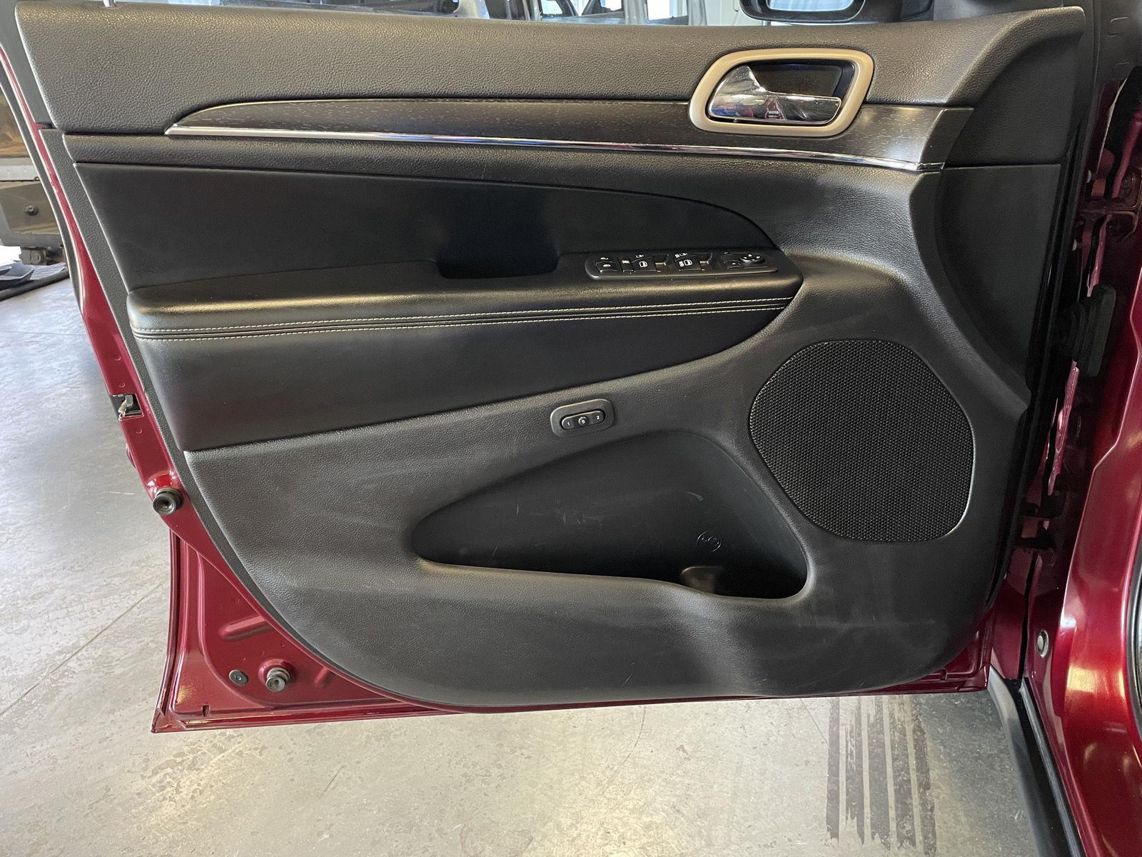 Used 2017 Jeep Grand Cherokee for sale in St. Joseph MO