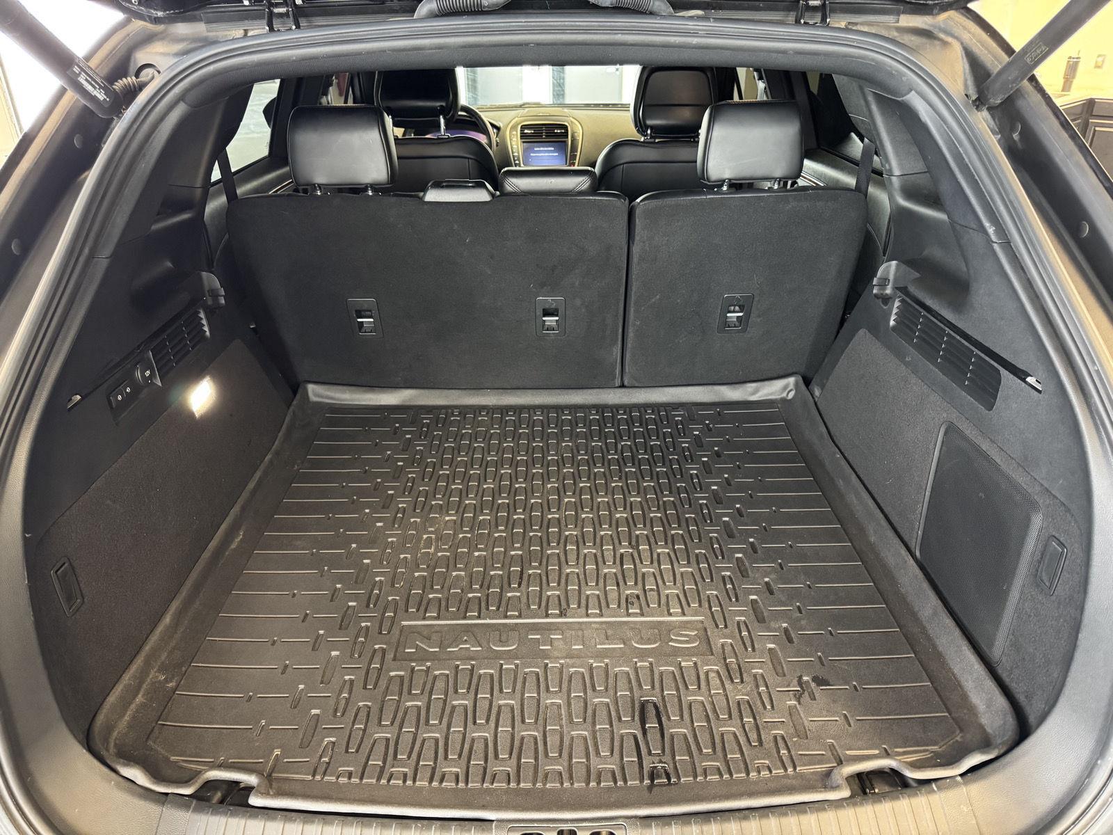 Used 2020 Lincoln Nautilus for sale in St. Joseph MO
