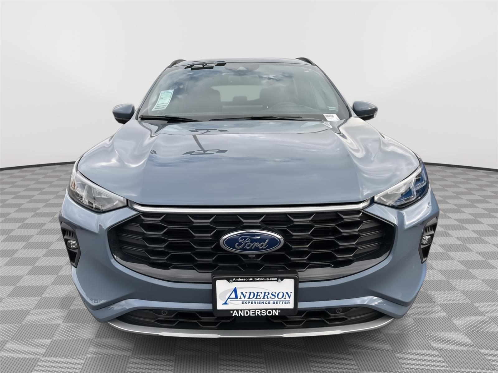 Vehicle photo 2