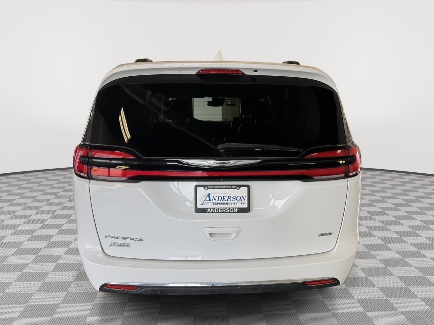 Used 2022 Chrysler Pacifica for sale in St. Joseph MO