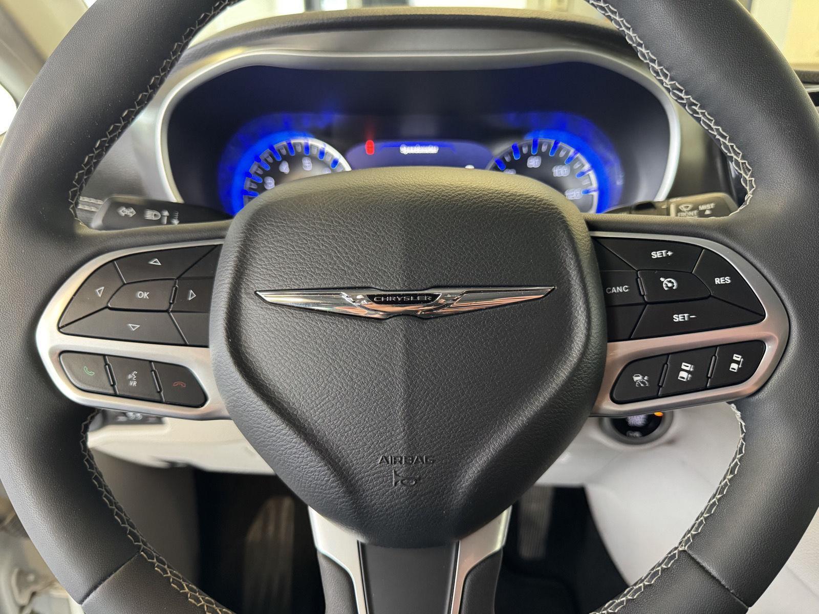 Used 2022 Chrysler Pacifica for sale in St. Joseph MO