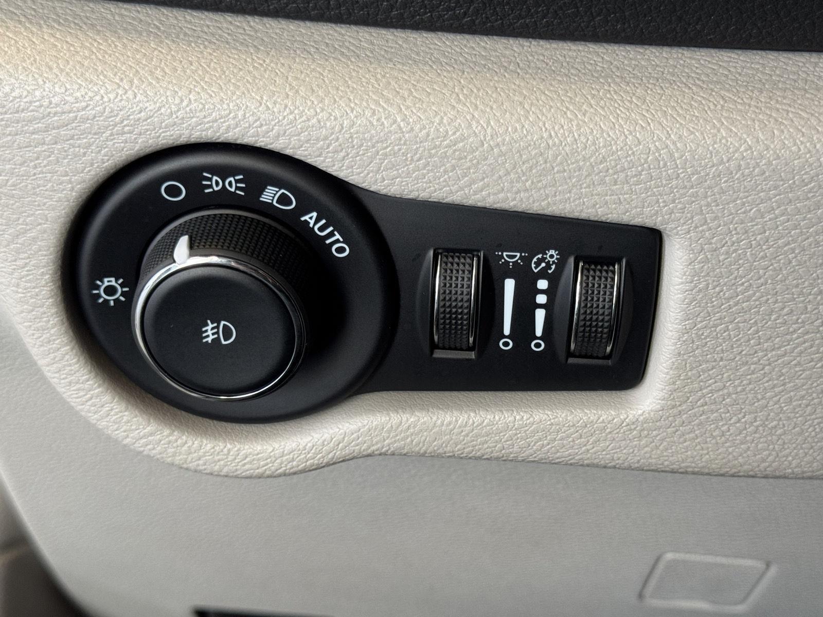 Used 2022 Chrysler Pacifica for sale in St. Joseph MO