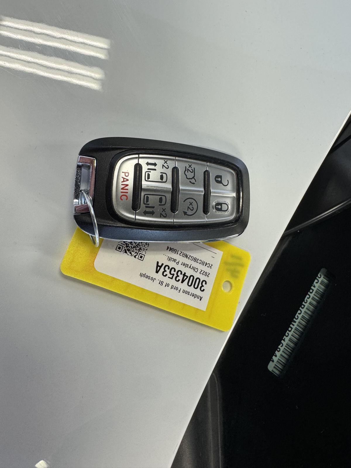 Used 2022 Chrysler Pacifica for sale in St. Joseph MO