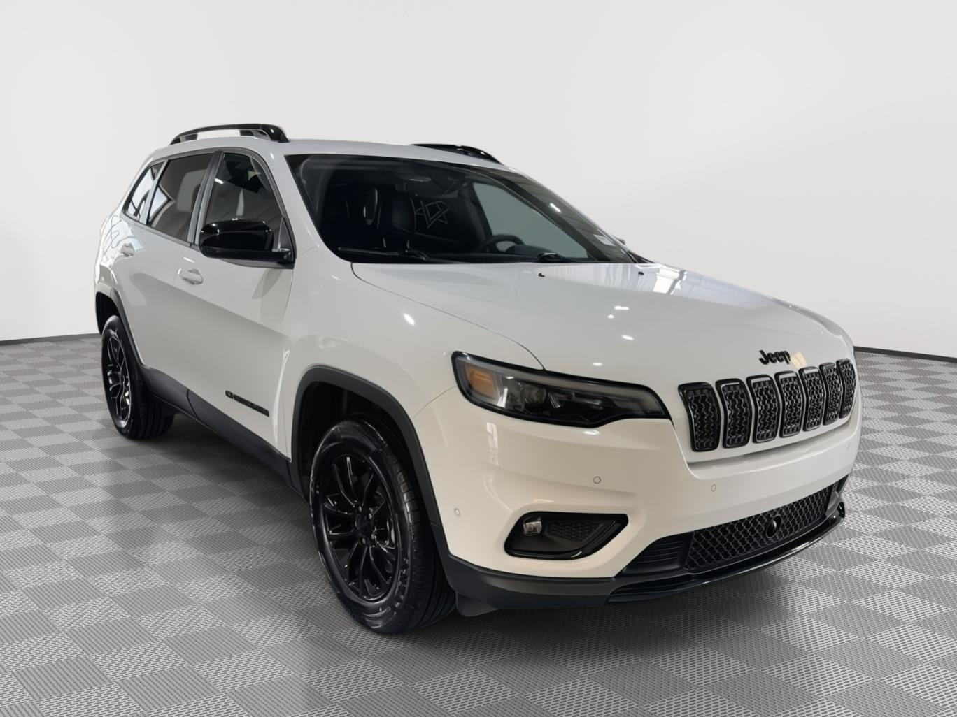Used 2023 Jeep Cherokee for sale in St. Joseph MO