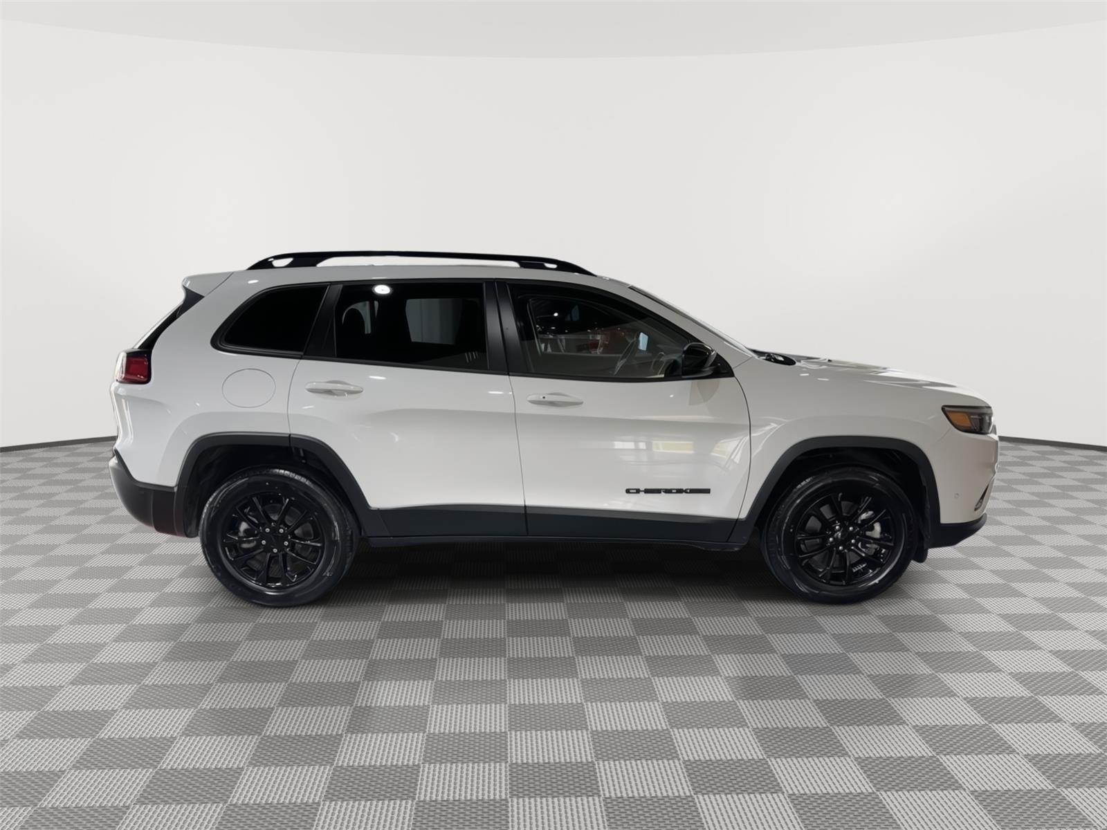 Used 2023 Jeep Cherokee for sale in St. Joseph MO