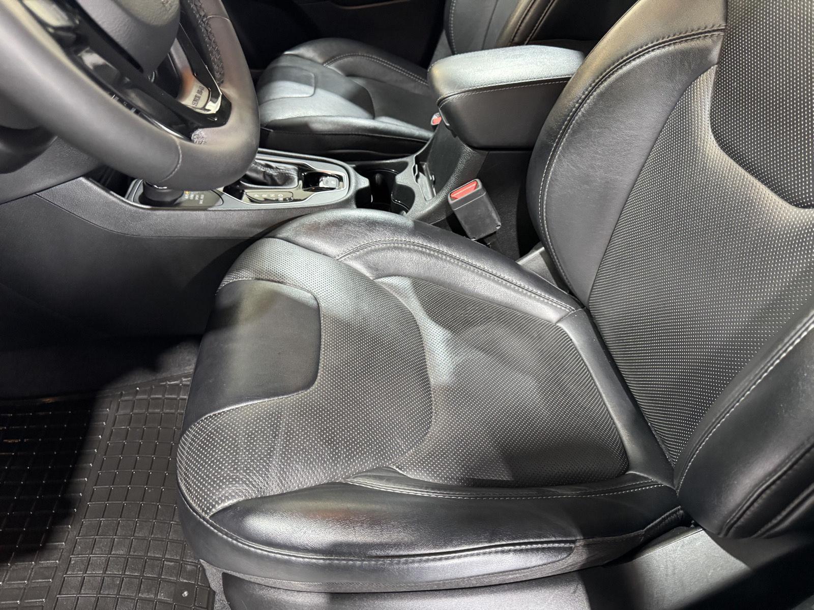 Used 2023 Jeep Cherokee for sale in St. Joseph MO