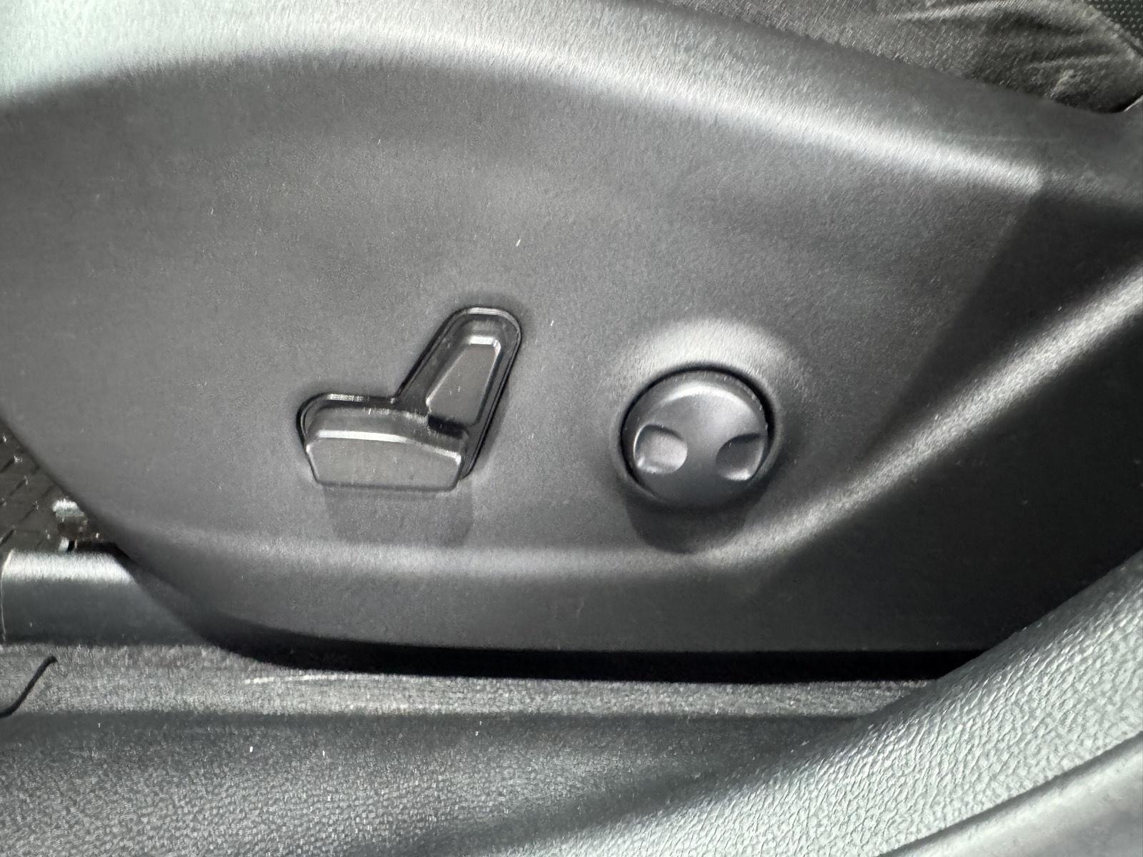 Used 2023 Jeep Cherokee for sale in St. Joseph MO