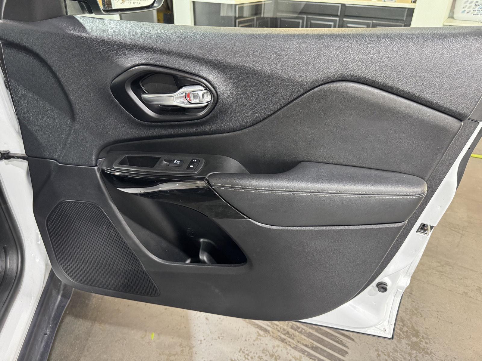 Used 2023 Jeep Cherokee for sale in St. Joseph MO