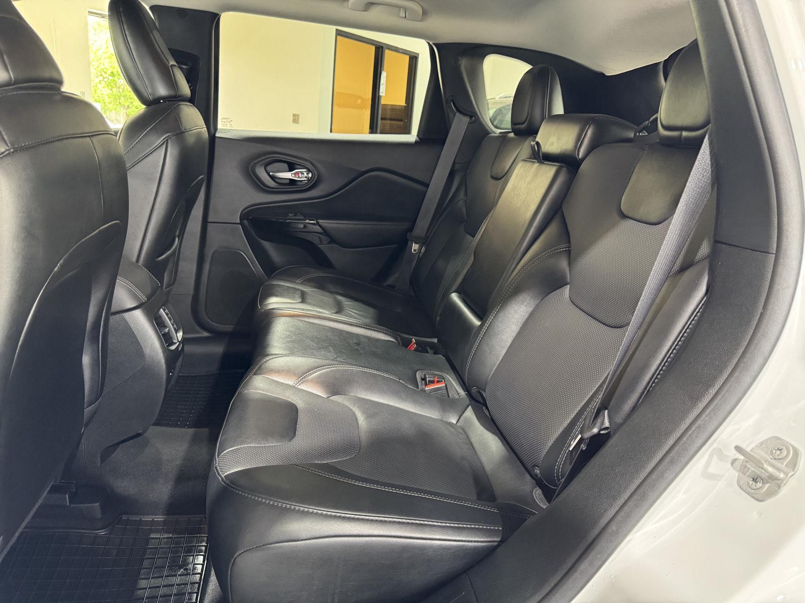 Used 2023 Jeep Cherokee for sale in St. Joseph MO