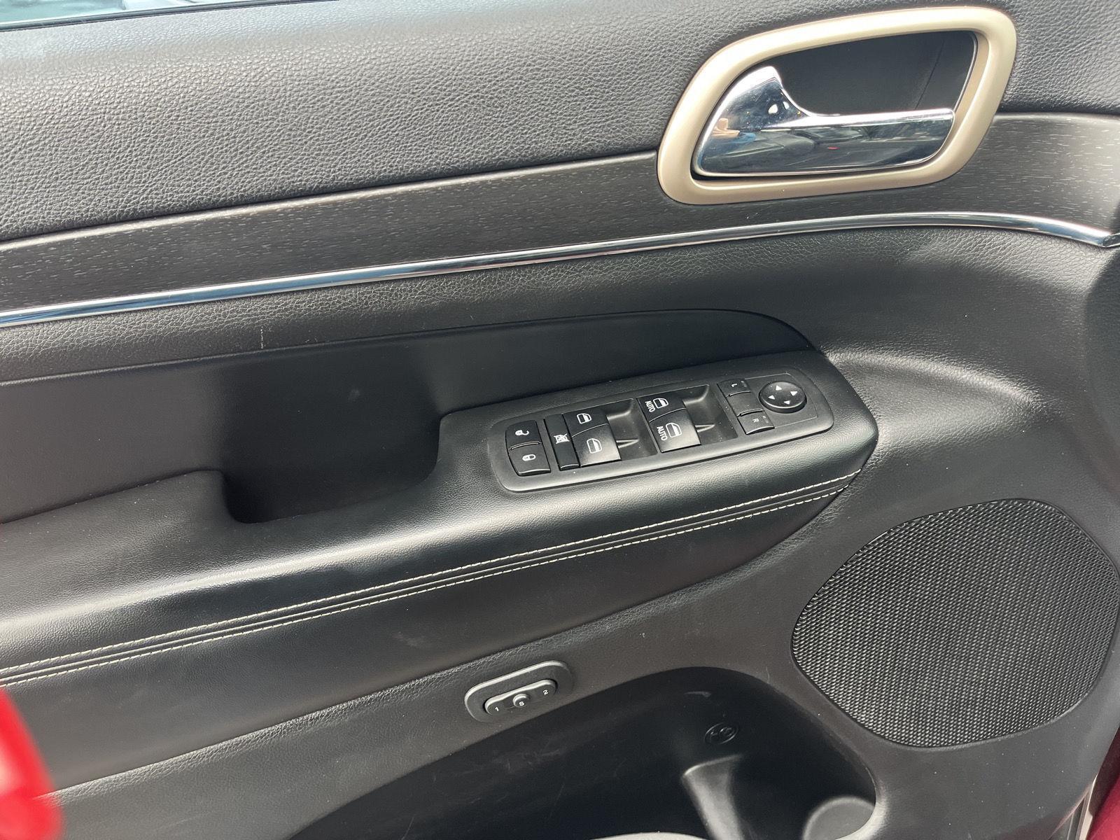 Used 2017 Jeep Grand Cherokee for sale in St. Joseph MO