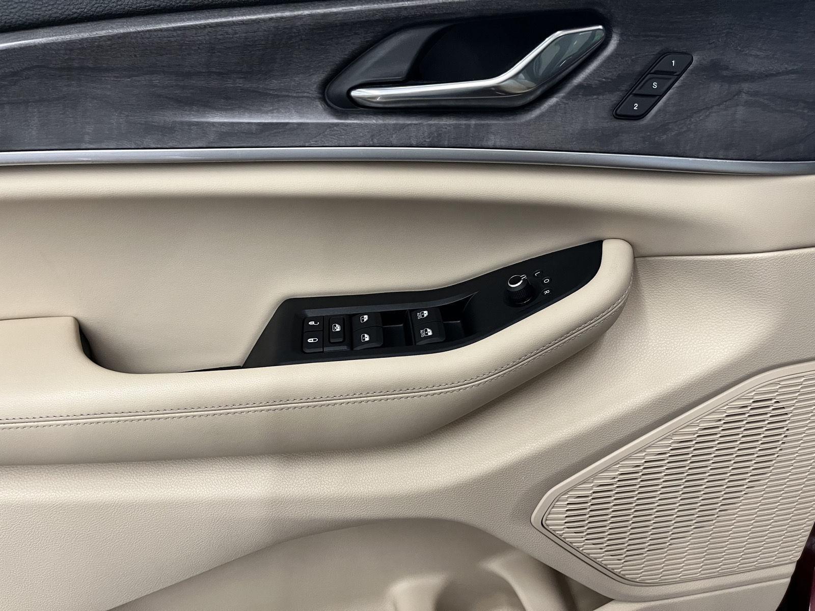 Used 2025 Jeep Grand Cherokee for sale in St. Joseph MO