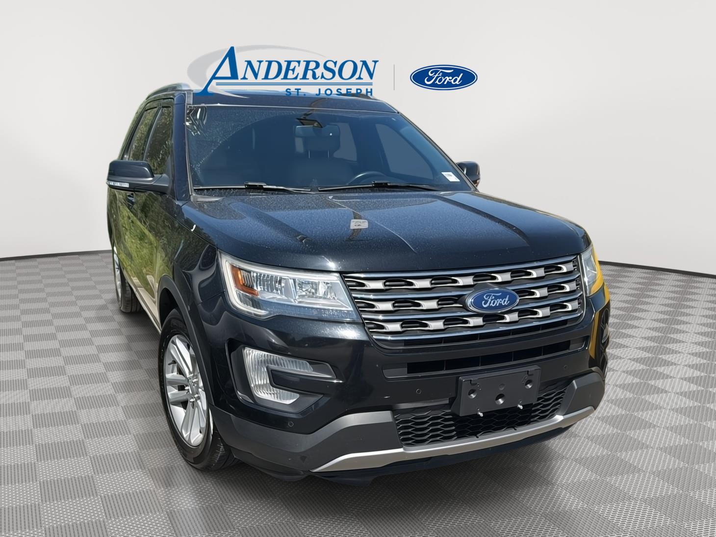 2017 Ford Explorer XLT FWD's photo