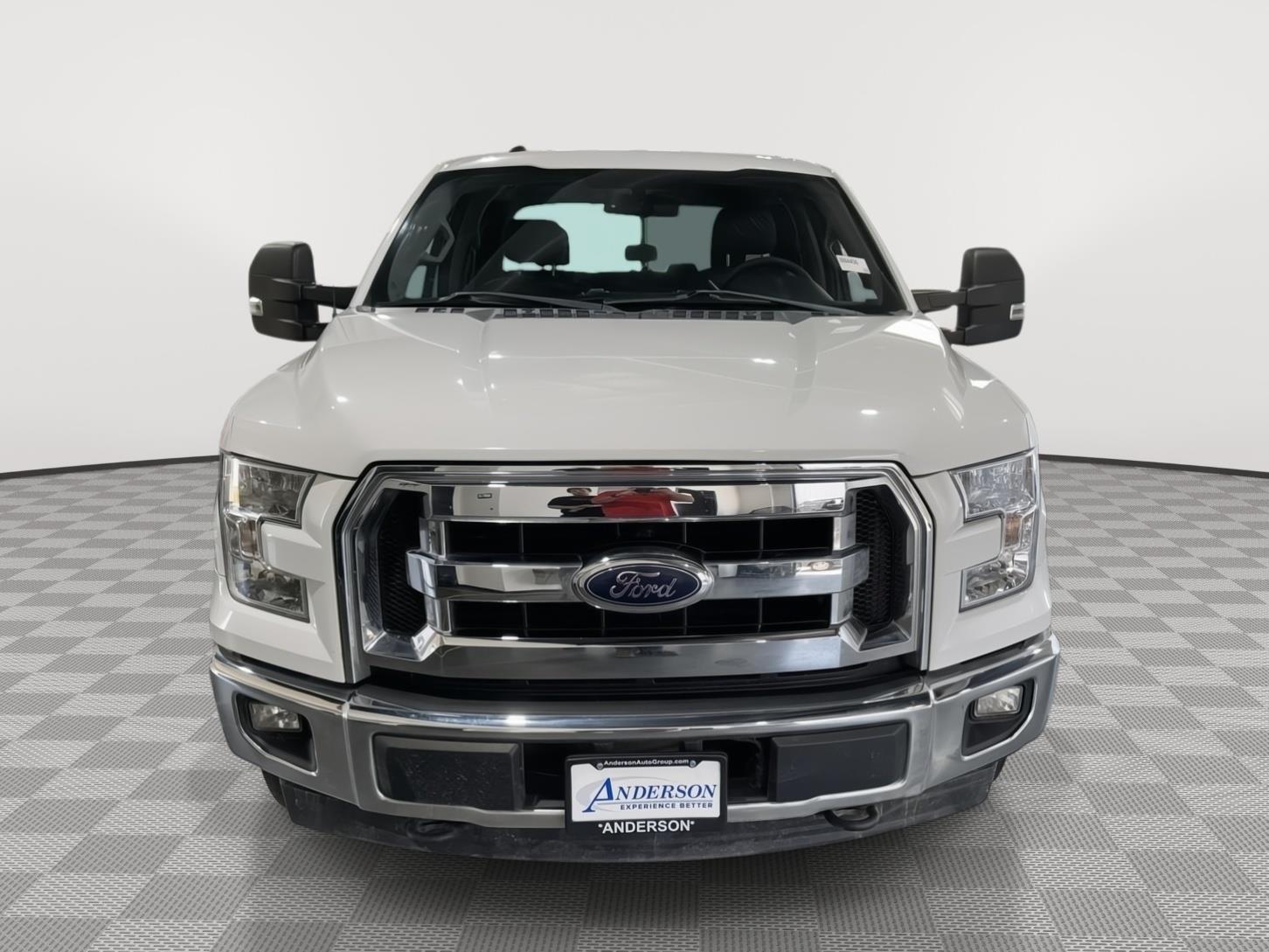 Vehicle photo 4