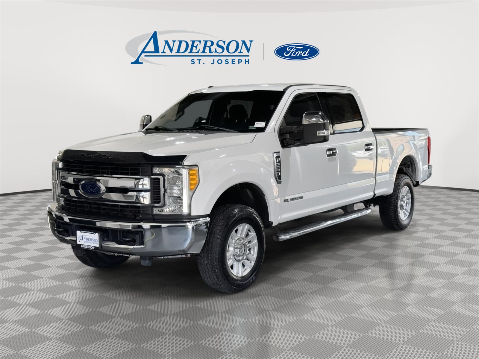 2017 Ford F-250 XLT 4x4 Crew Cab 6-3/4' Box's photo