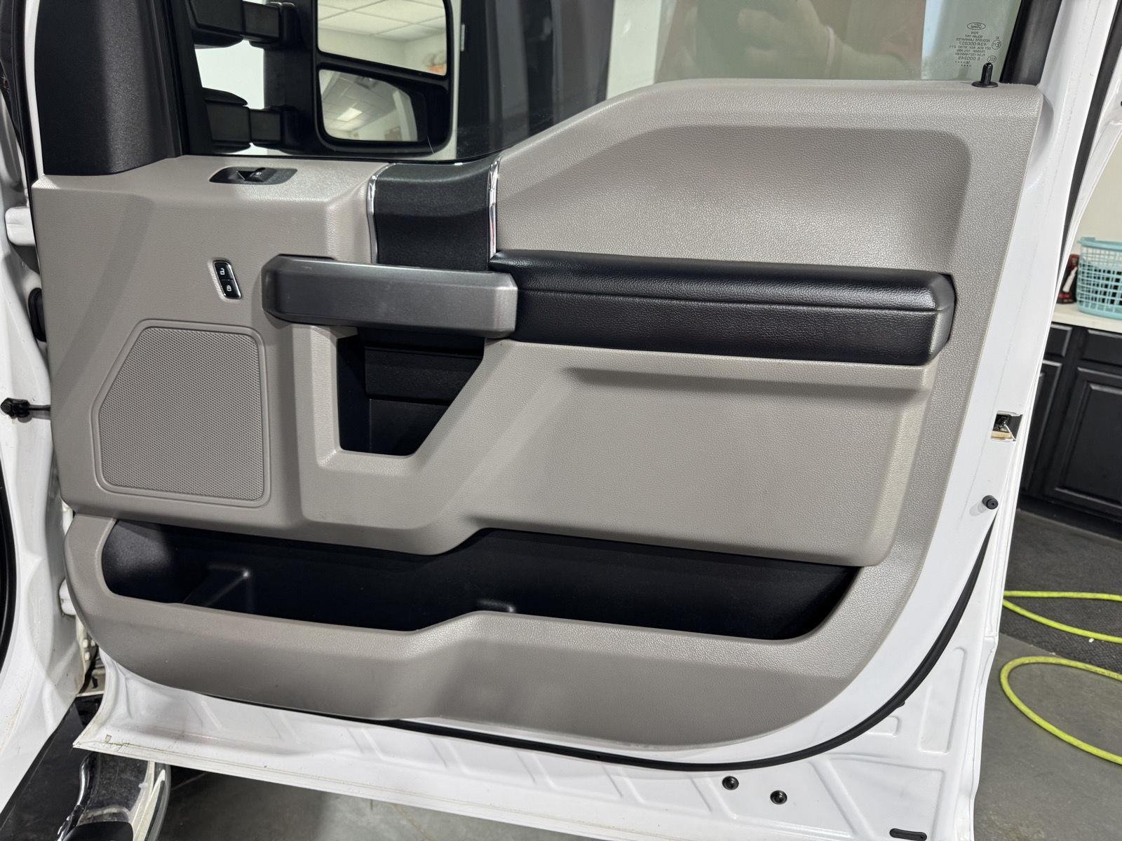 Pre-Owned 2017 Ford Super Duty F-250 for sale in St. Joseph MO