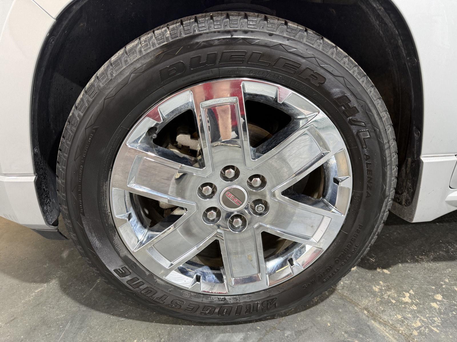 Pre-Owned 2015 GMC Acadia for sale in St. Joseph MO
