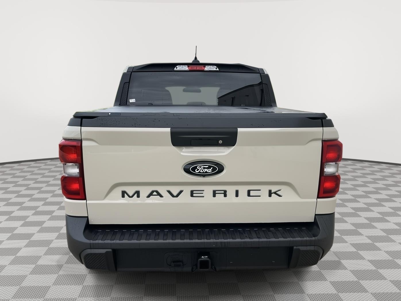 Vehicle photo 6
