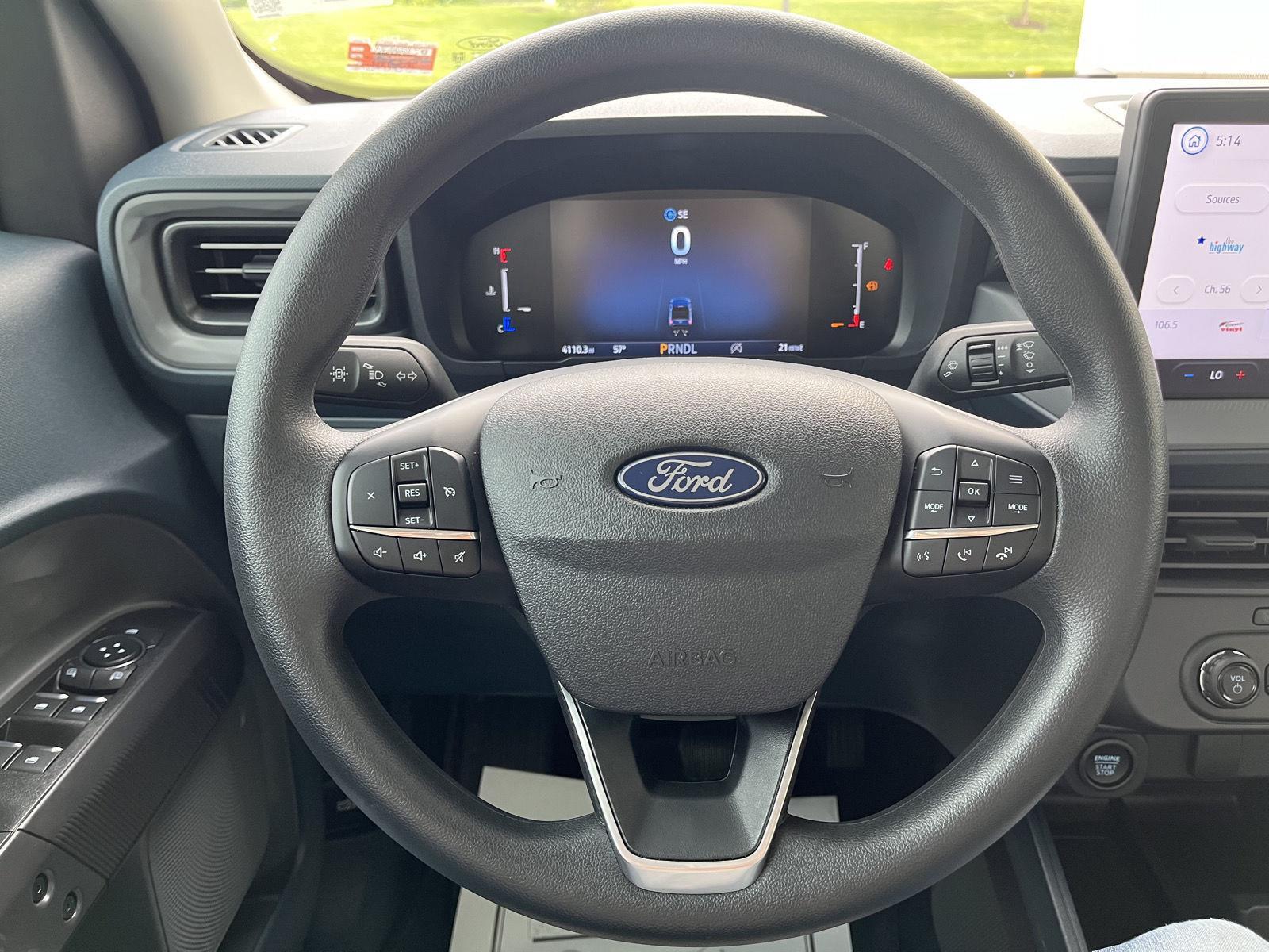 Vehicle photo 21