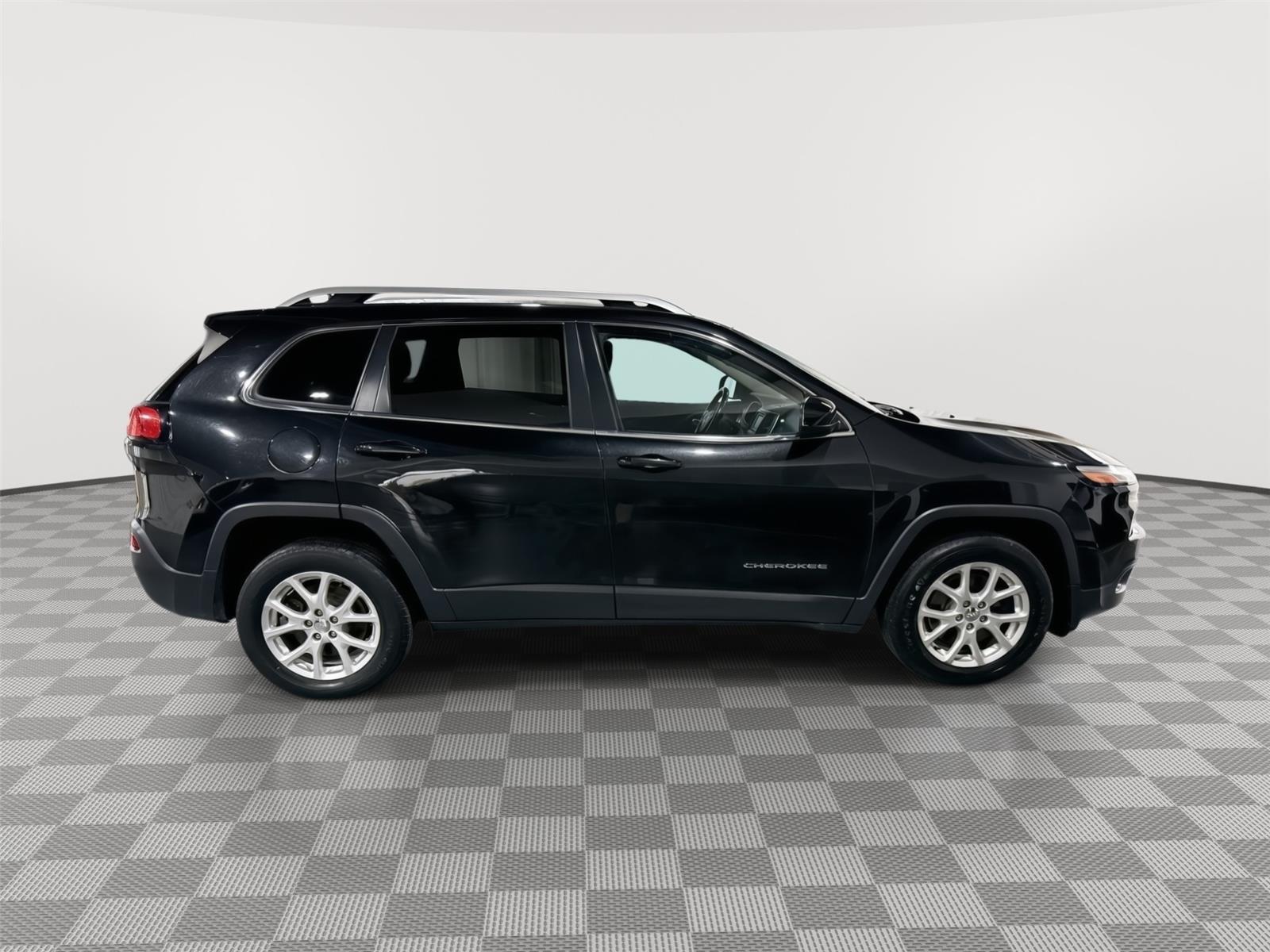 Used 2015 Jeep Cherokee for sale in St. Joseph MO