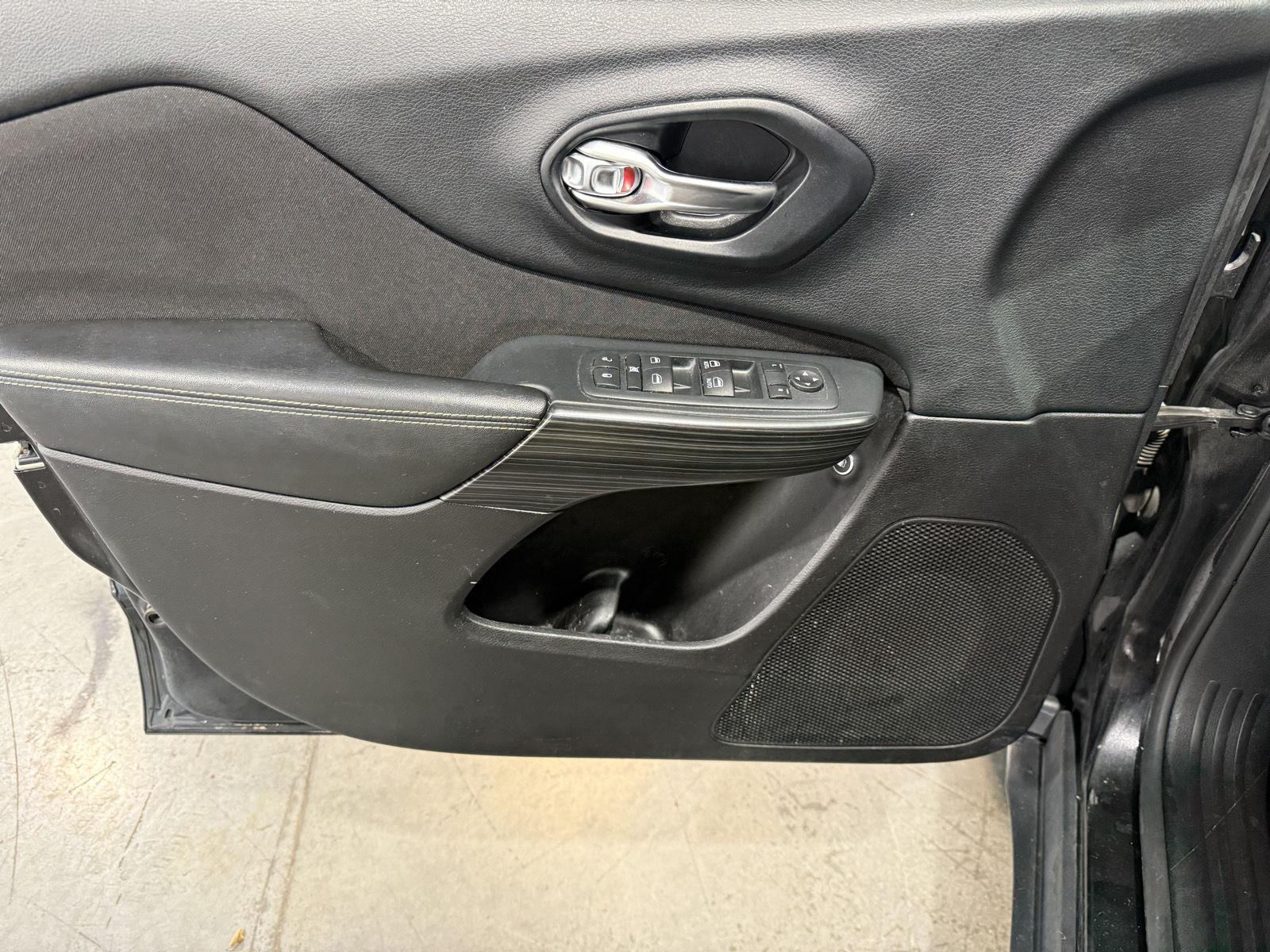 Used 2015 Jeep Cherokee for sale in St. Joseph MO
