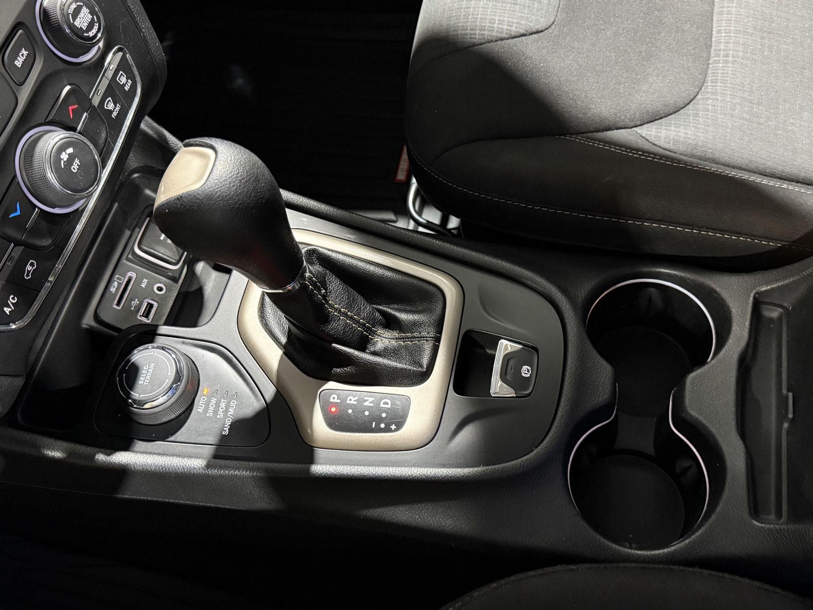 Used 2015 Jeep Cherokee for sale in St. Joseph MO