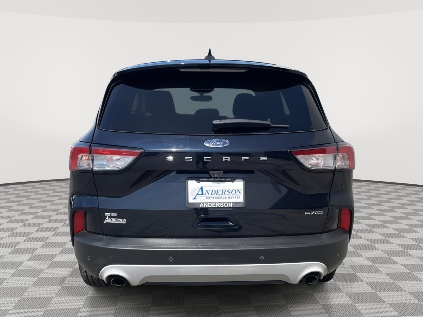 Vehicle photo 6