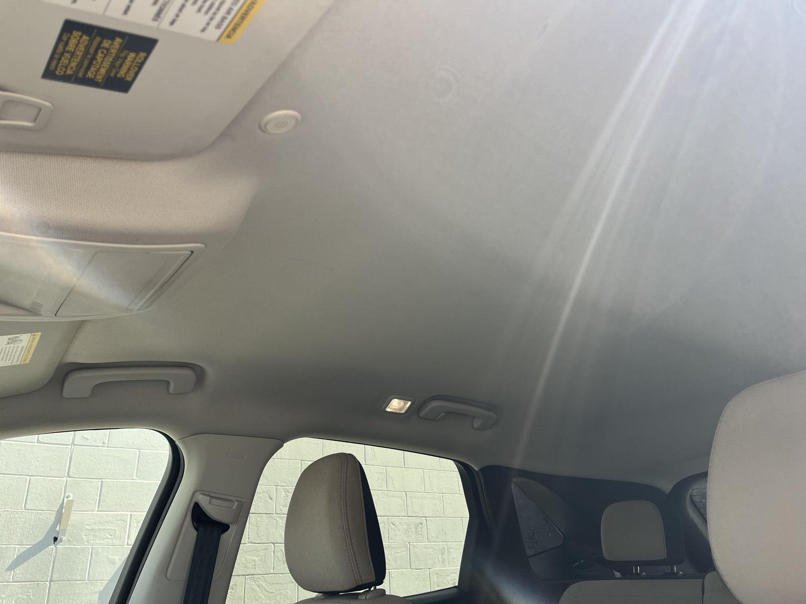 Vehicle photo 14