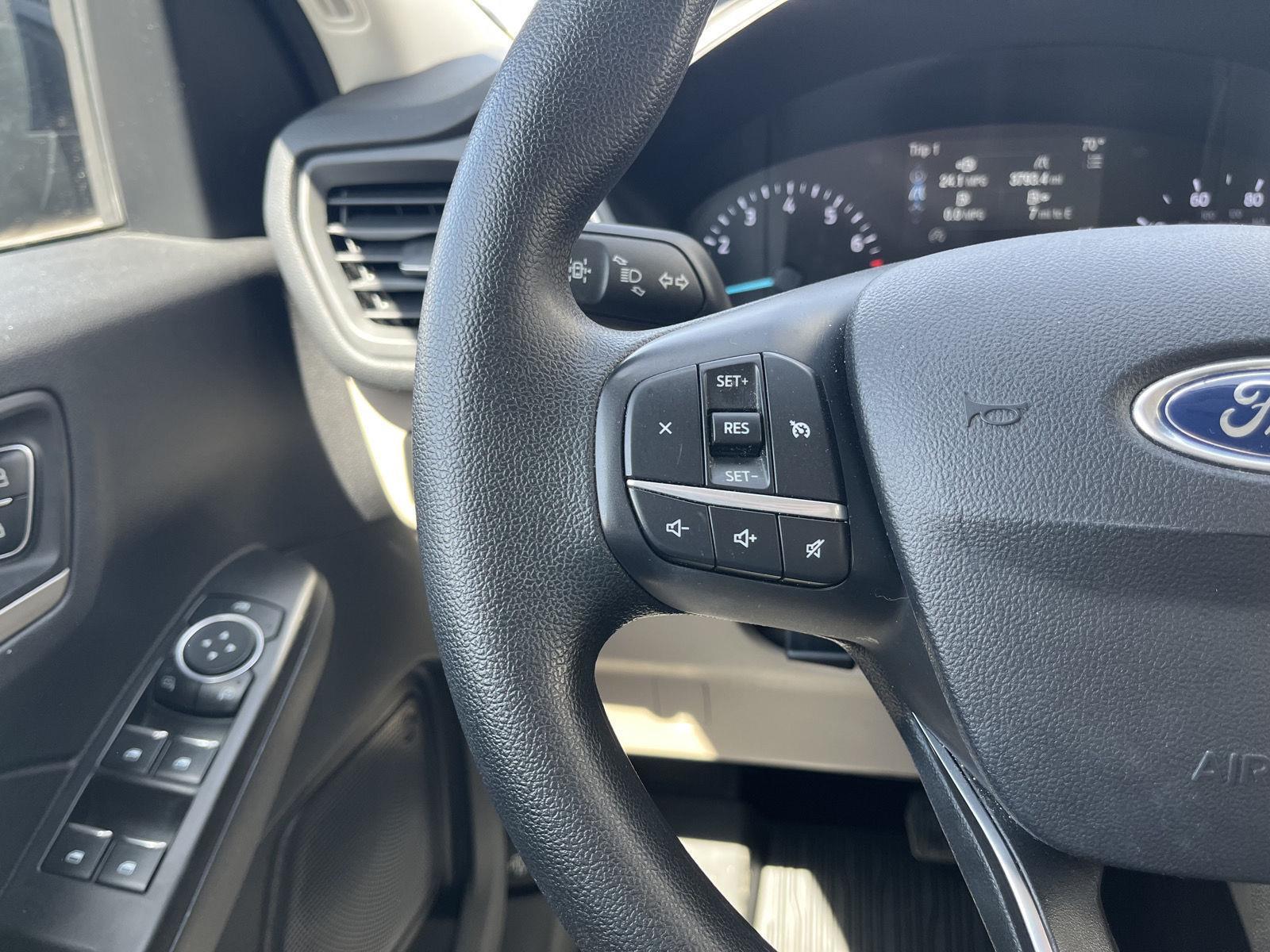 Vehicle photo 19