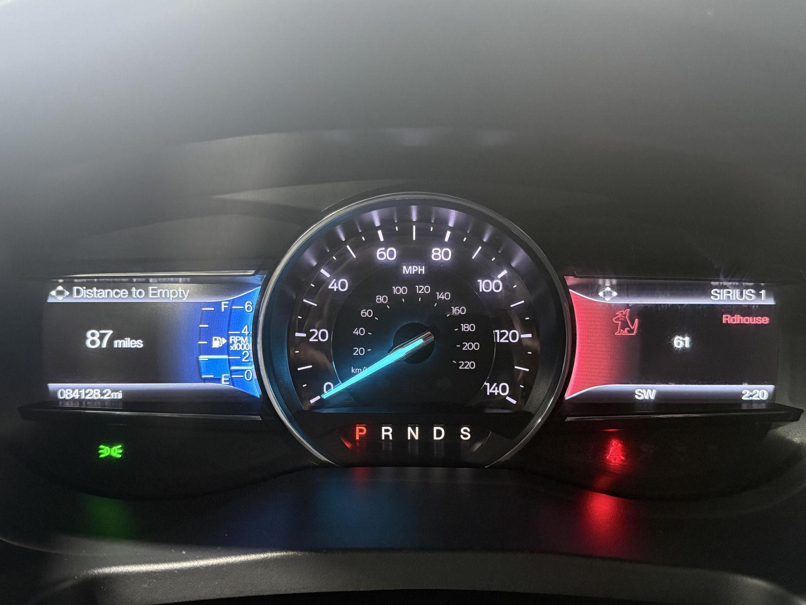 Vehicle photo 3