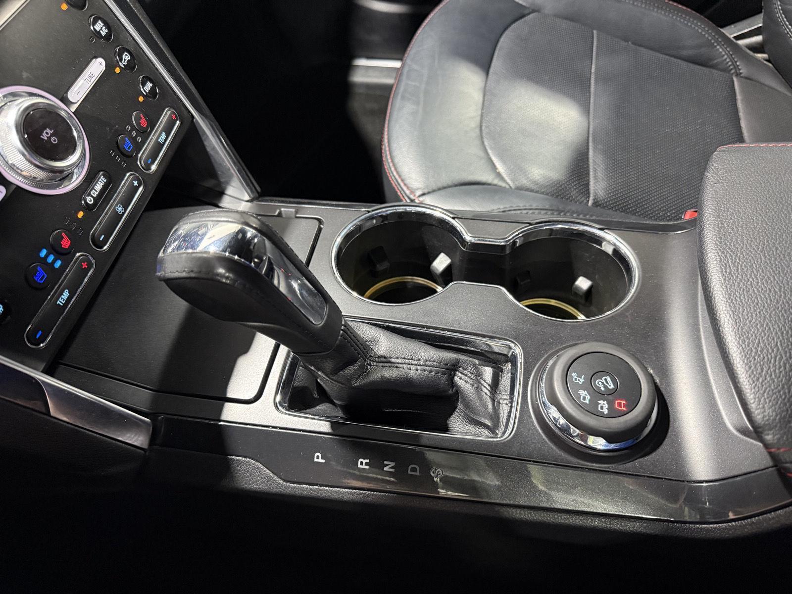 Vehicle photo 30
