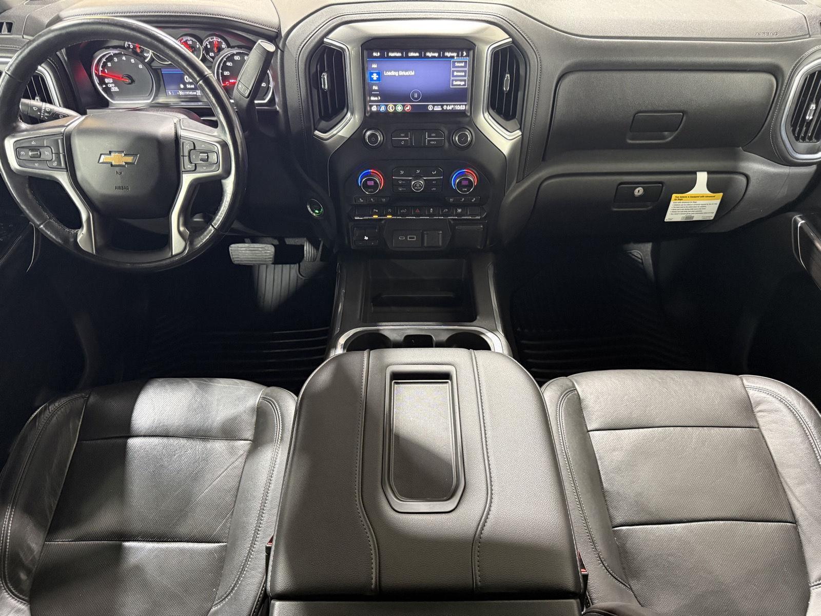 Vehicle photo 15