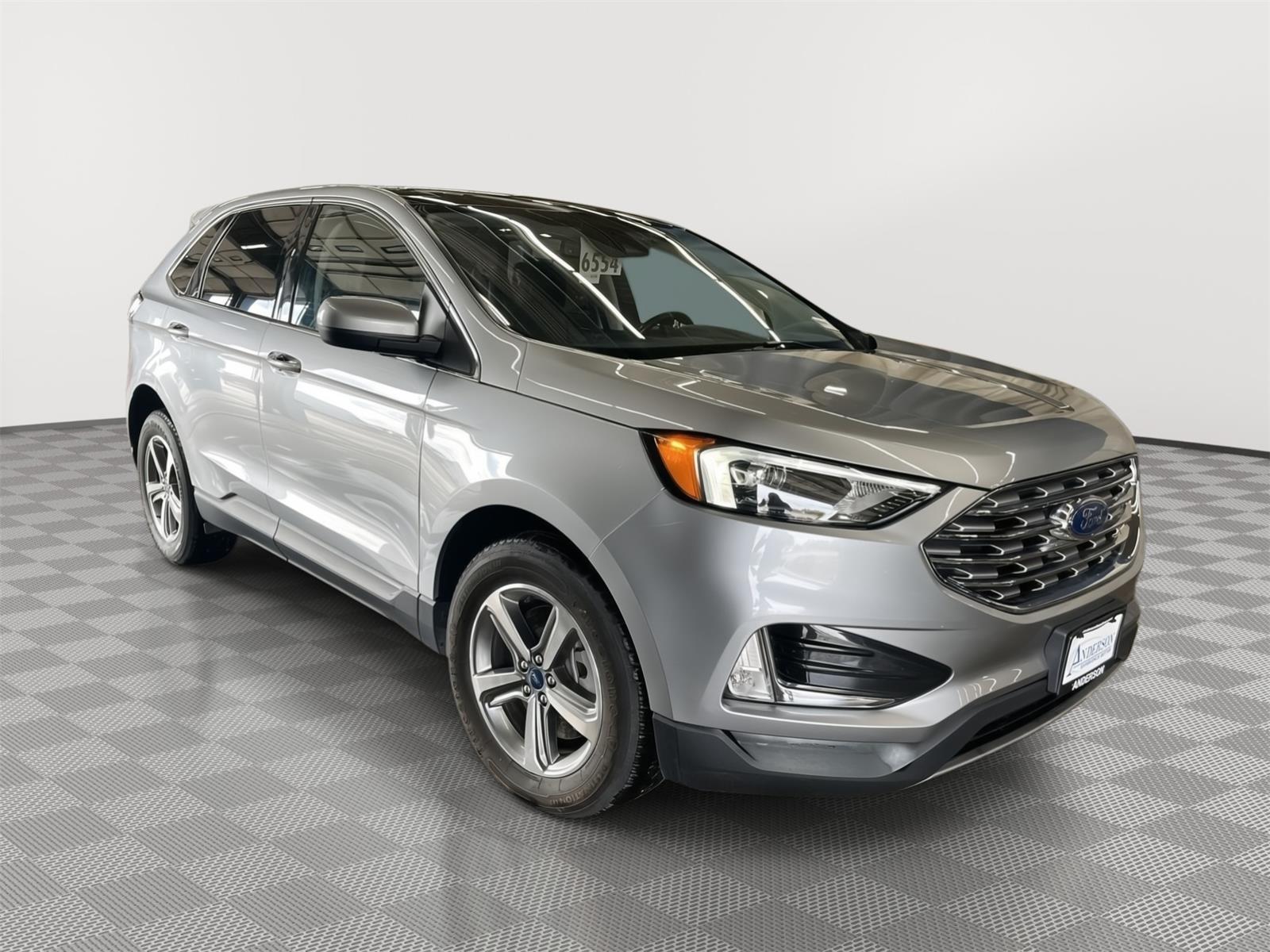 Vehicle photo 3