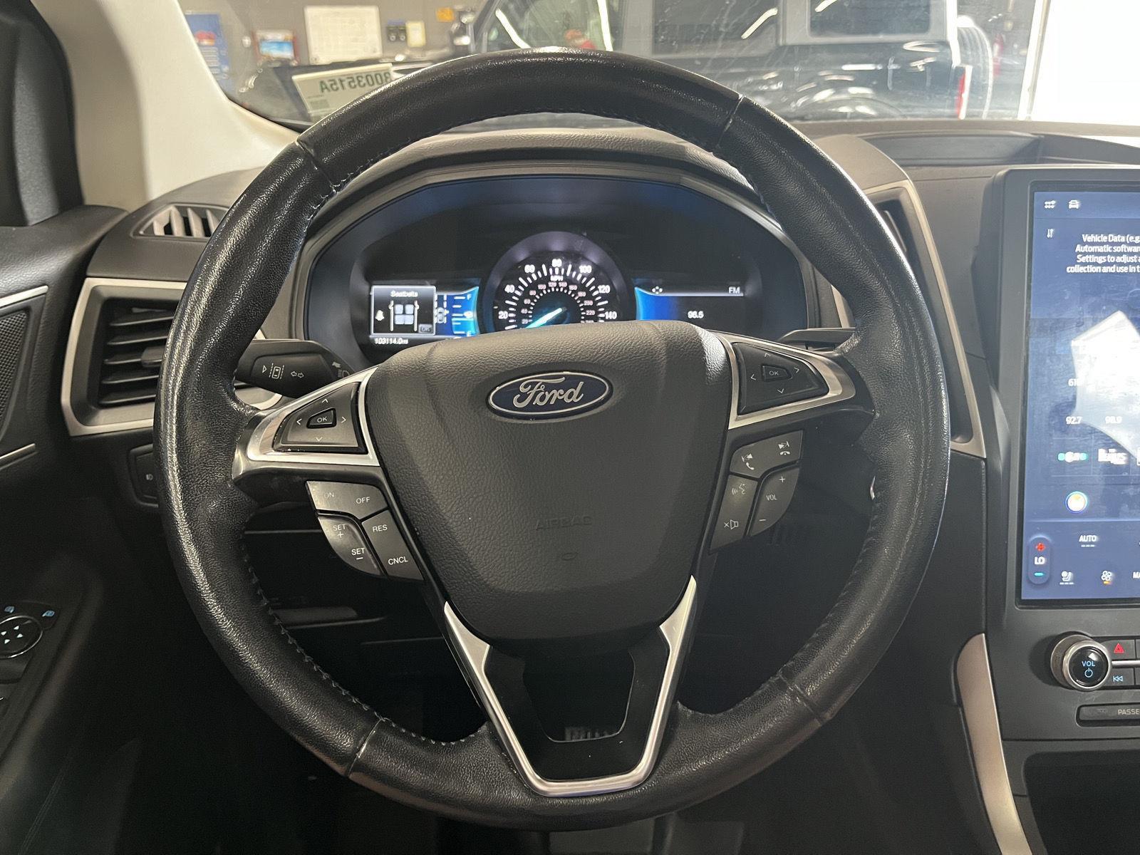 Vehicle photo 20