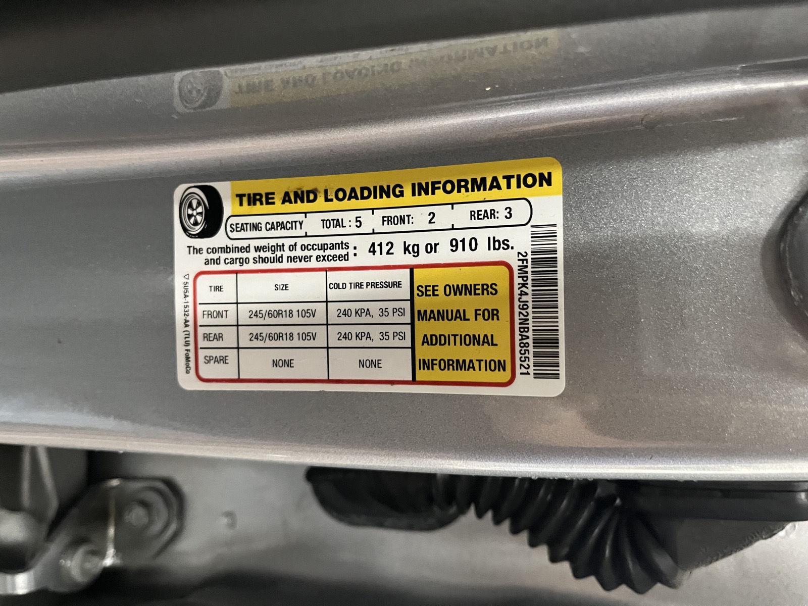 Vehicle photo 28