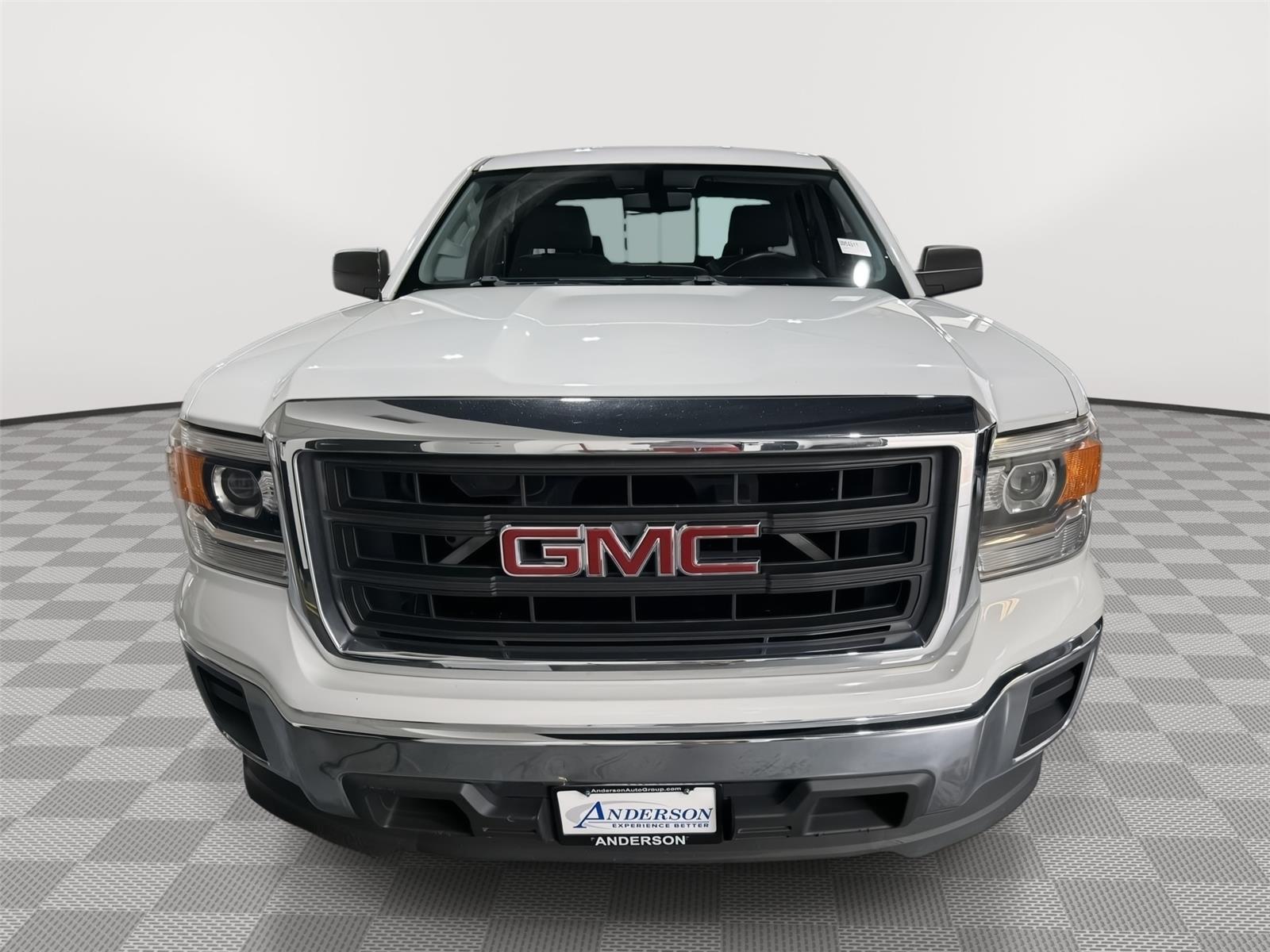 Vehicle photo 4
