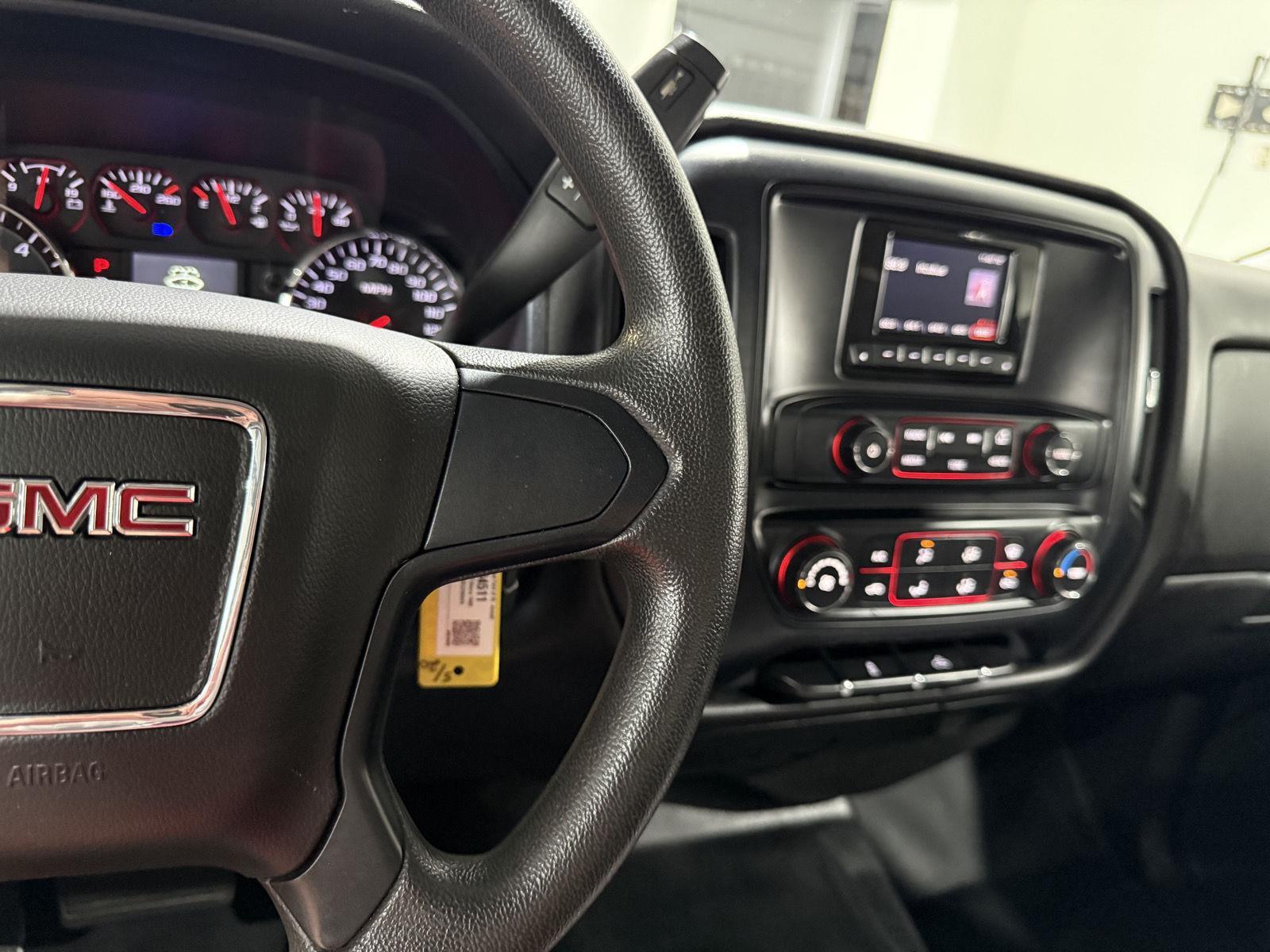 Vehicle photo 14