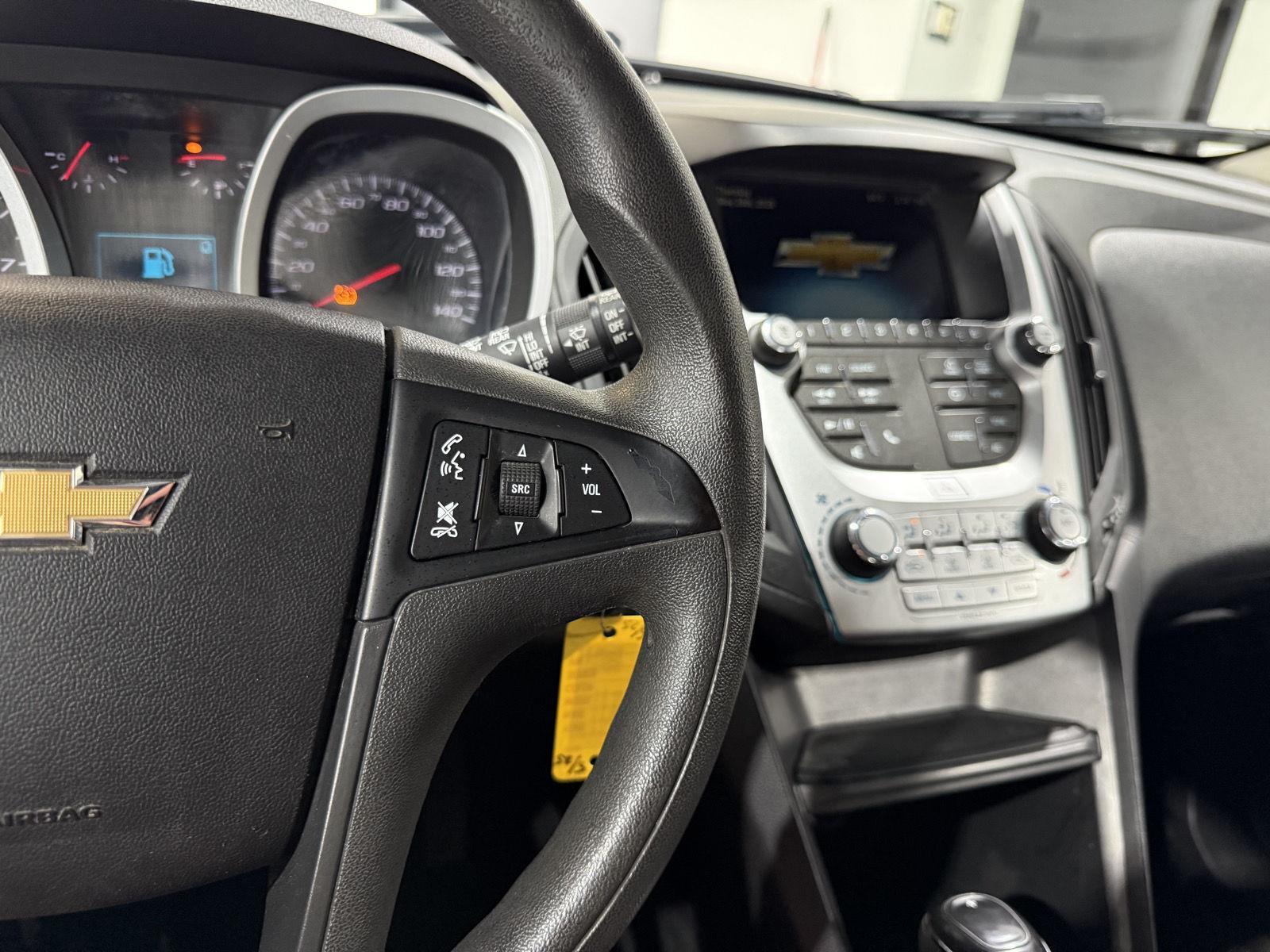 Vehicle photo 14