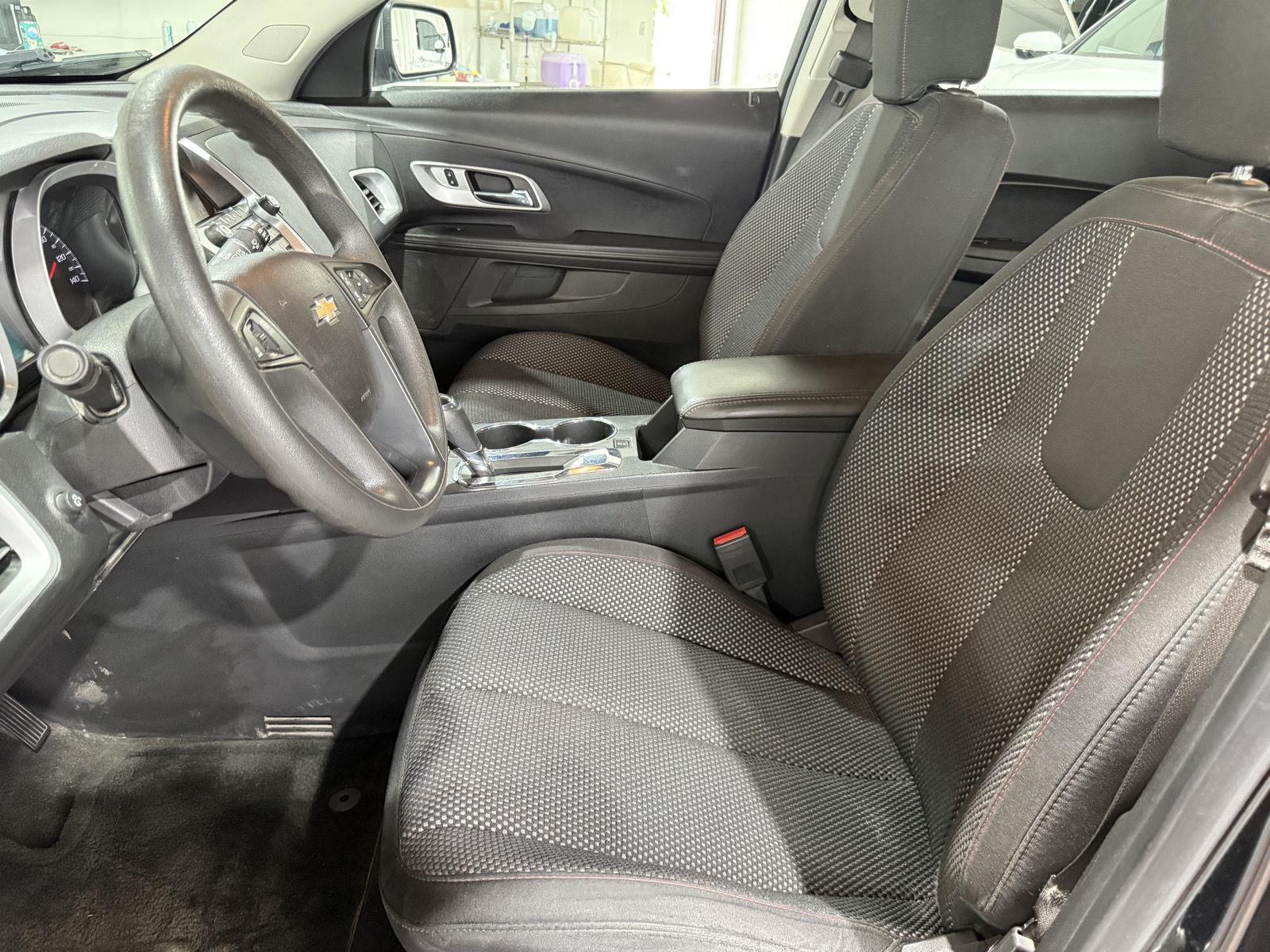 Vehicle photo 17