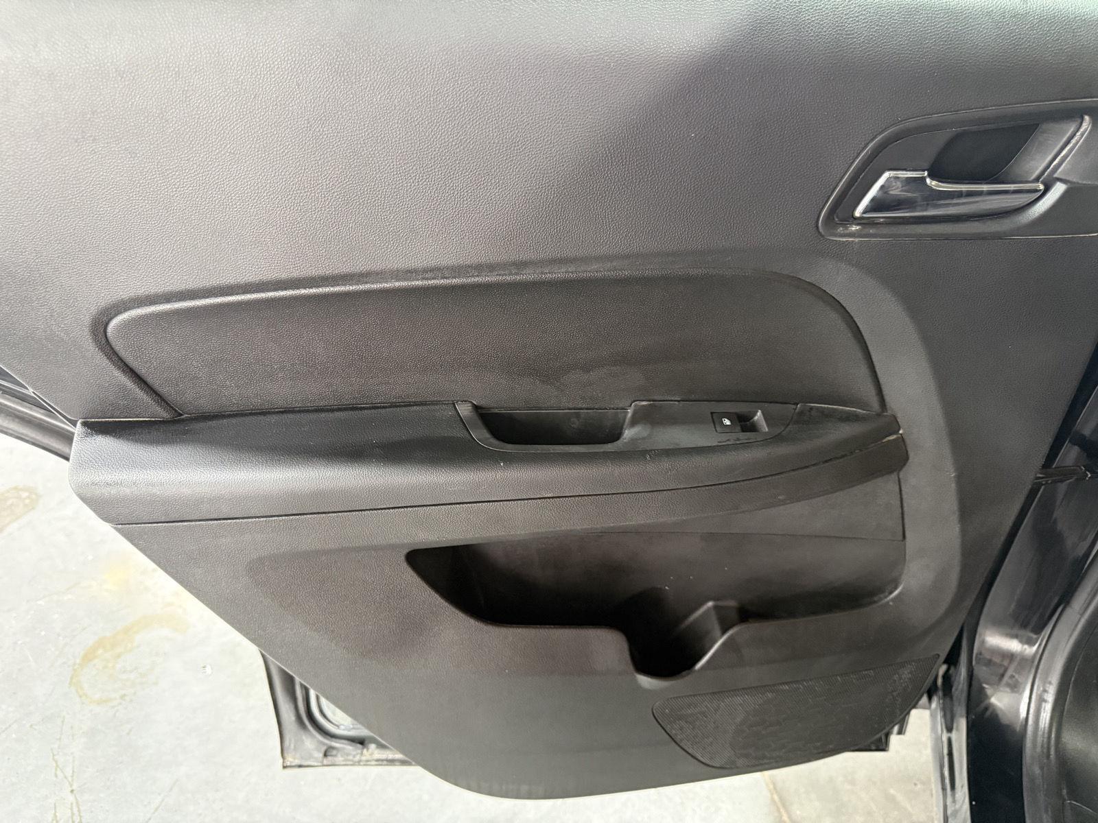 Vehicle photo 22