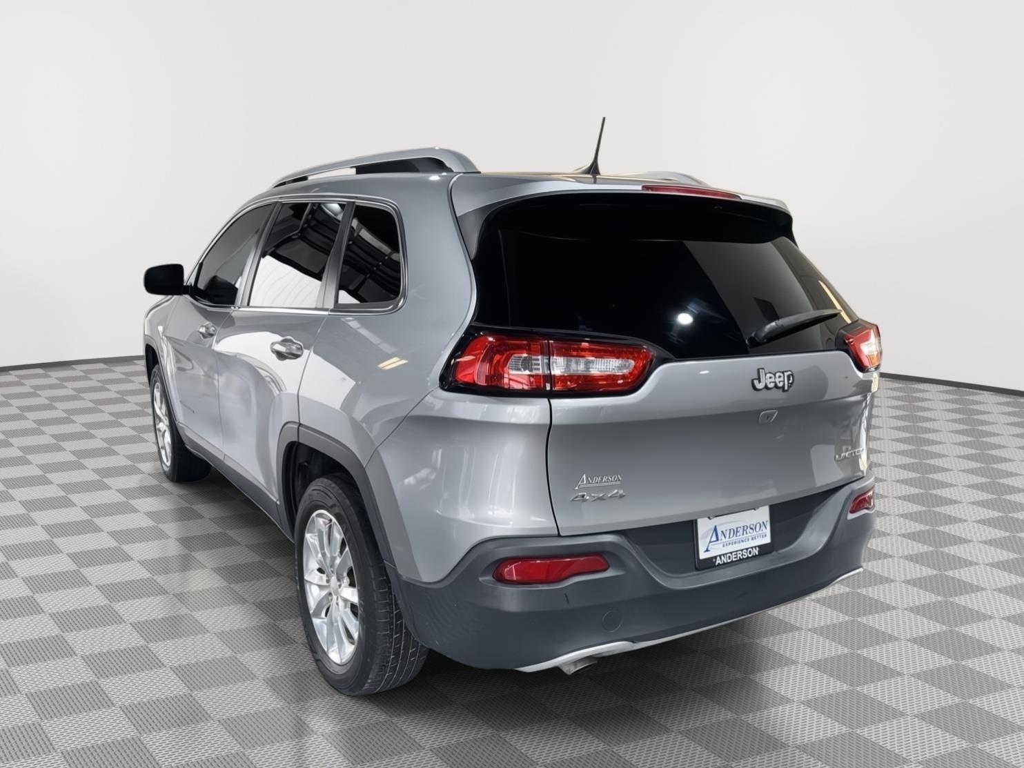 Used 2017 Jeep Cherokee for sale in St. Joseph MO