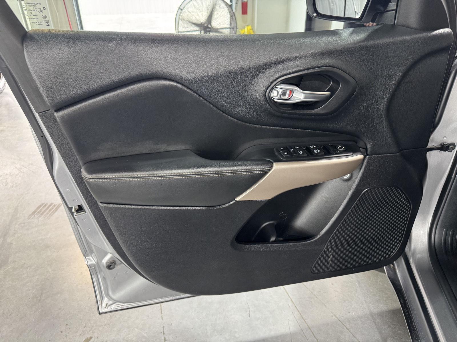 Used 2017 Jeep Cherokee for sale in St. Joseph MO