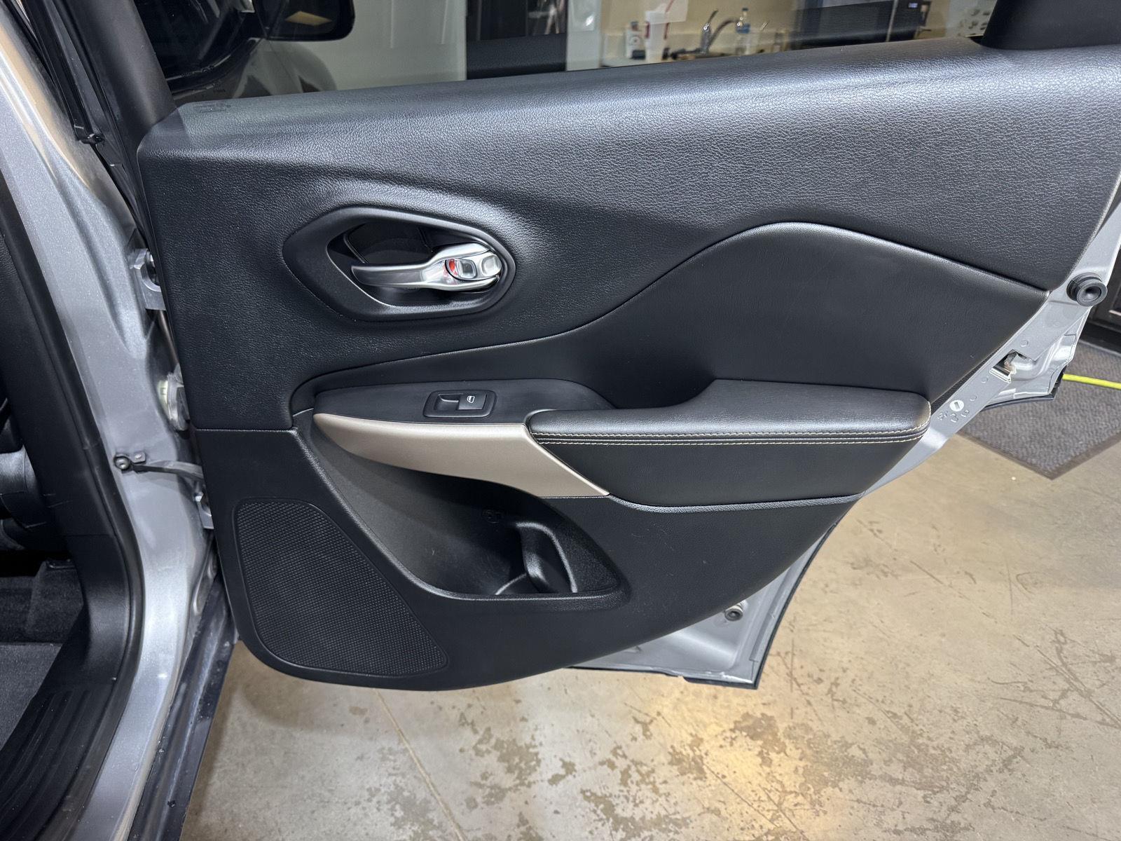 Used 2017 Jeep Cherokee for sale in St. Joseph MO
