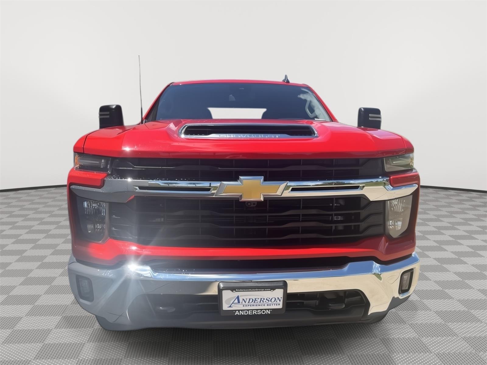 Vehicle photo 2