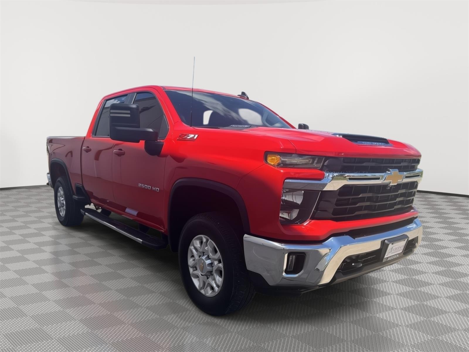 Vehicle photo 3
