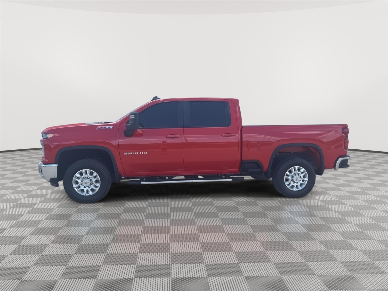 Vehicle photo 8