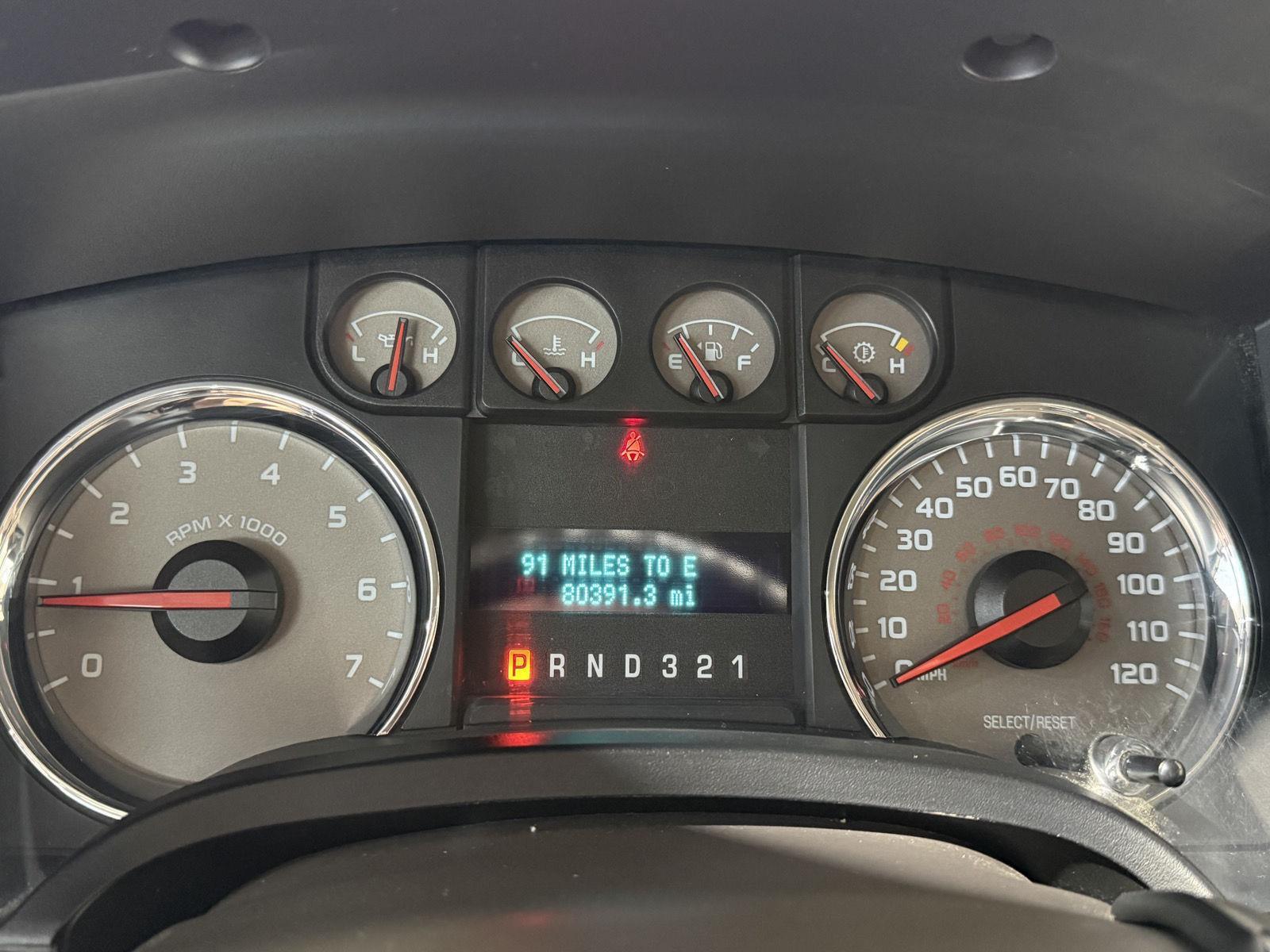 Vehicle photo 3