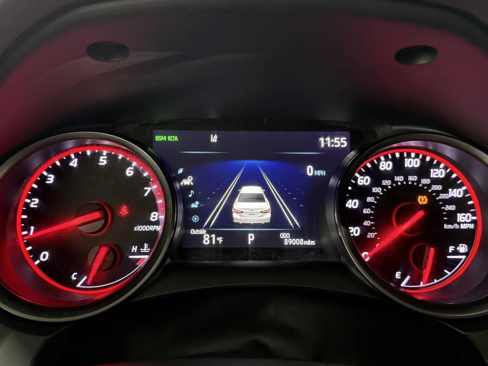 Vehicle photo 3